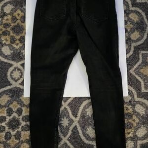 Old navy jean  Mid Rise Rockstar SUPER Skinny Color Black Size 14